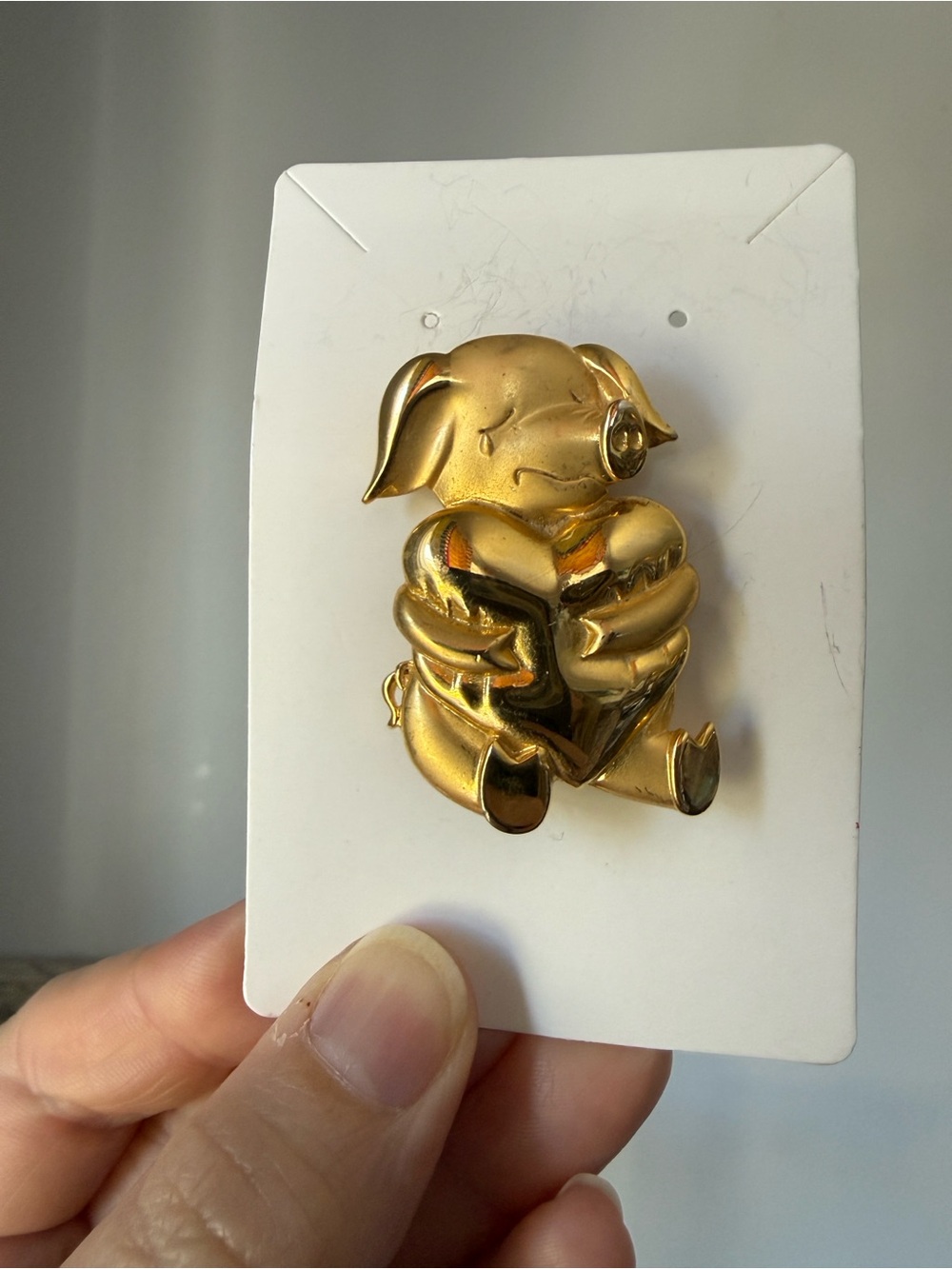 Gold Pig Heart Decorative Pet Pin